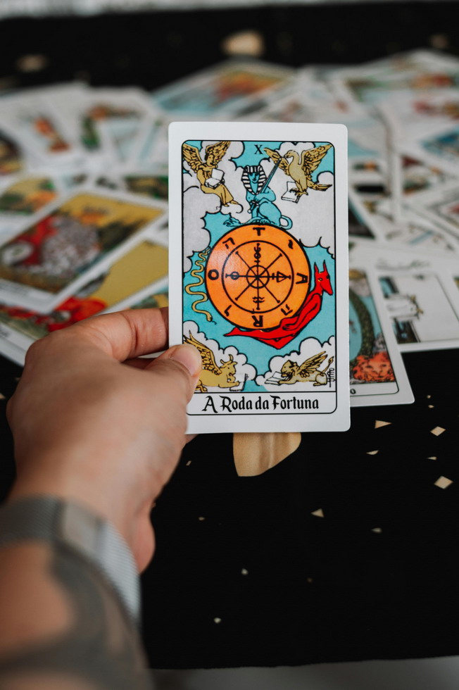 La esencia sagrada de la lectura del tarot en la vida moderna