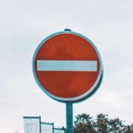 Cuando das demasiado y recibes muy poco, puedes perderte emocionalmente. Descubre cómo recuperar tus límites, tu autoestima y tu bienestar emocional.
